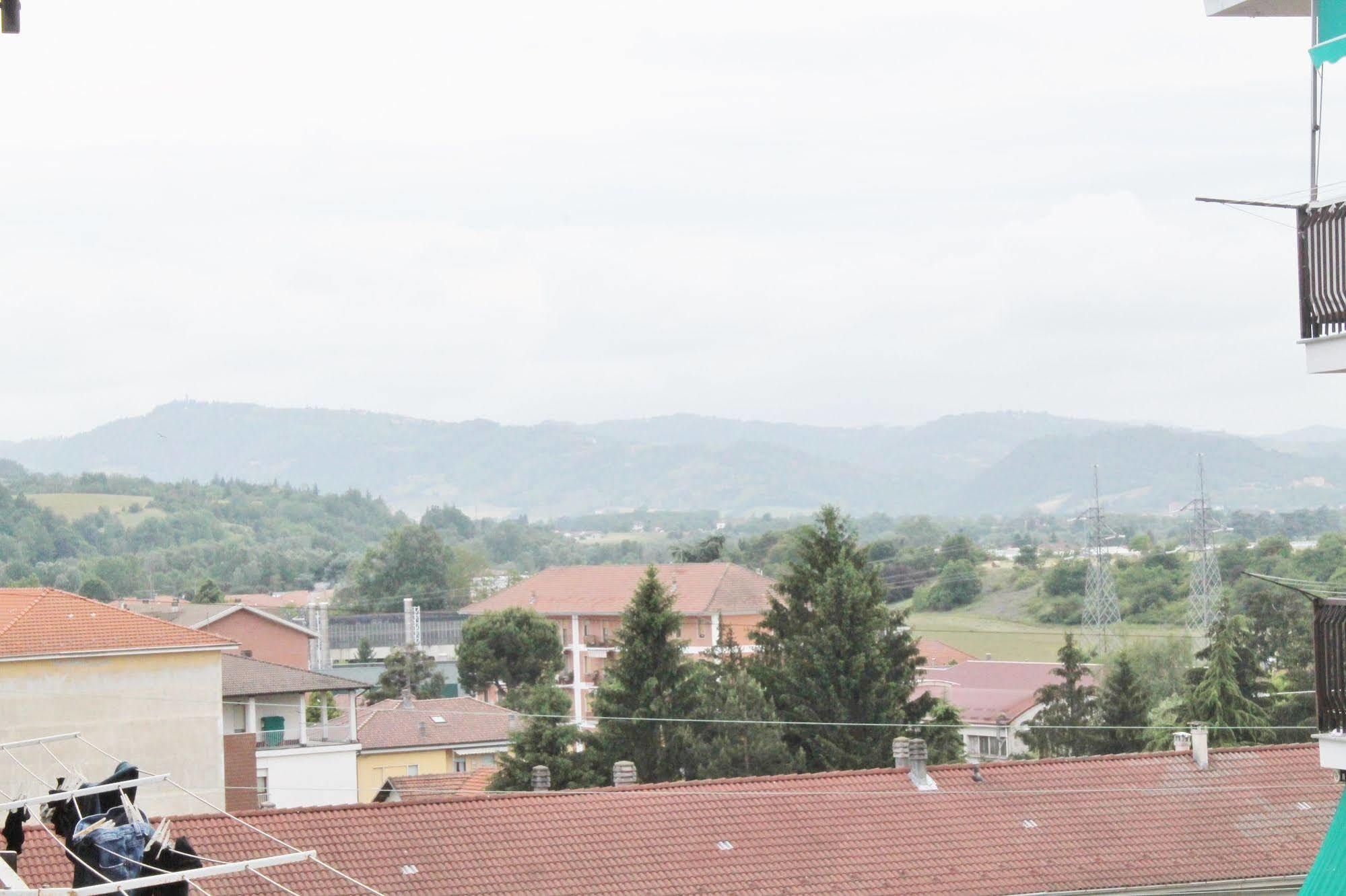 Appartamento Lella Con Meravigliosa Vista Vicino Alle Terme Acqui Terme Ngoại thất bức ảnh